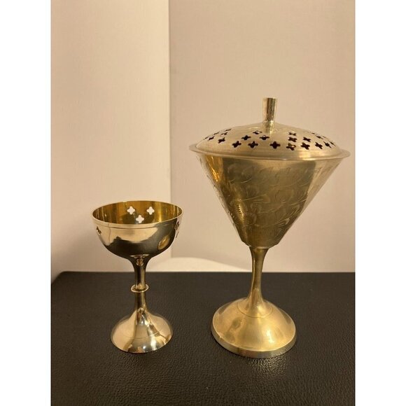 Lot of 2 Unique Hand Carved Brass Vintage  Cups Goblet Star Flower India - Picture 12 of 12